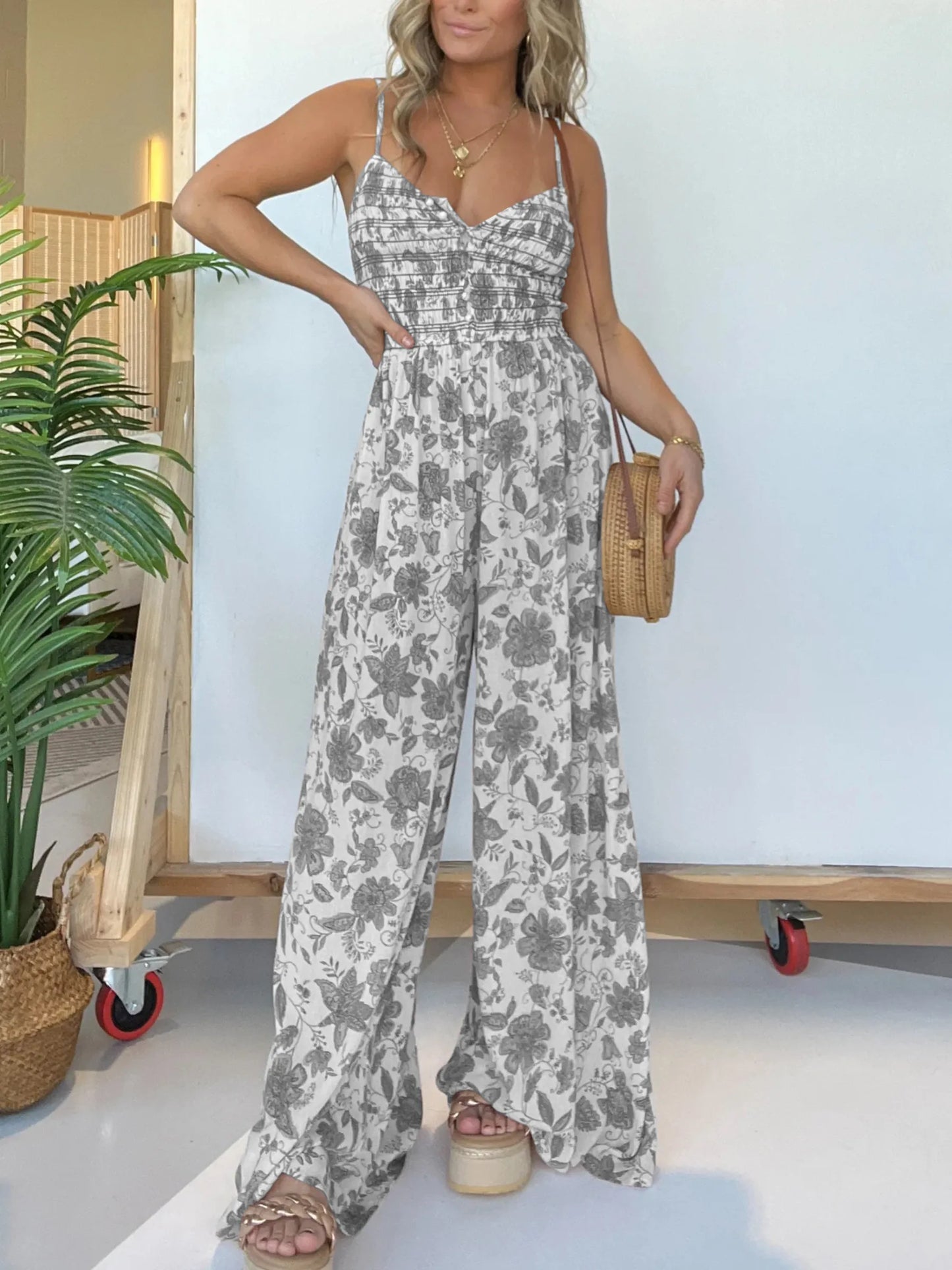 Mono ancho con tirantes florales