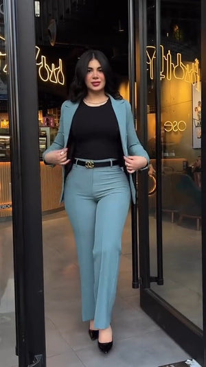 Traje Elegante Turquesa