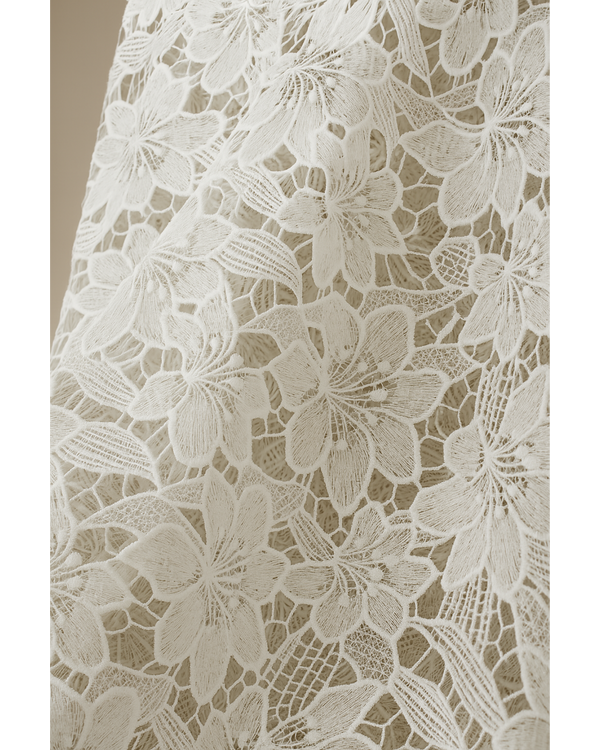 Elvira | Vestido largo de encaje lujoso