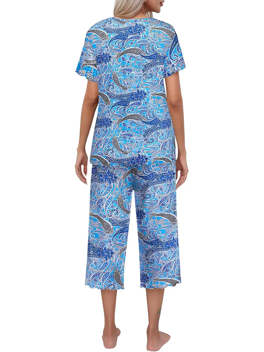 Pijama con top y pantalón estampado