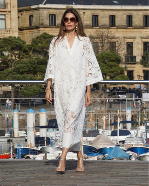 Elvira | Vestido largo de encaje lujoso