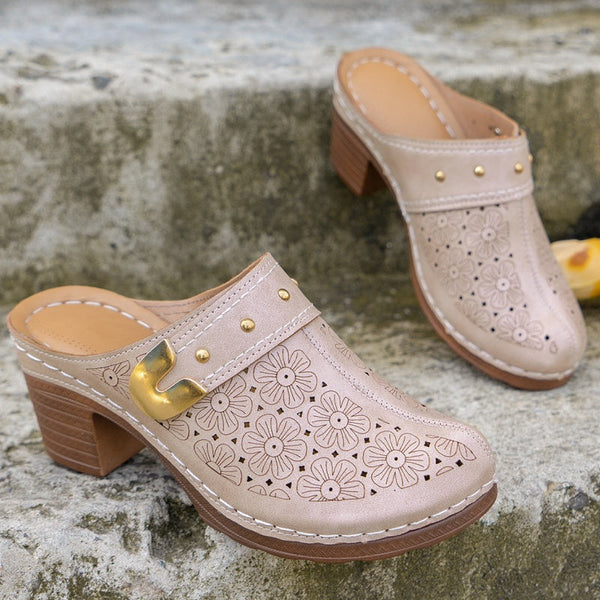 Sandalias gruesas con punta cerrada y sin cordones